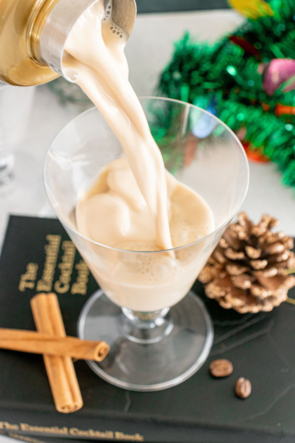 Eggnog Espresso Martinis (Set 4)